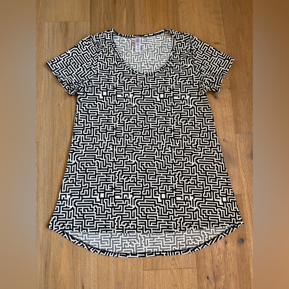 XS/small LuLaRoe Tunic Top